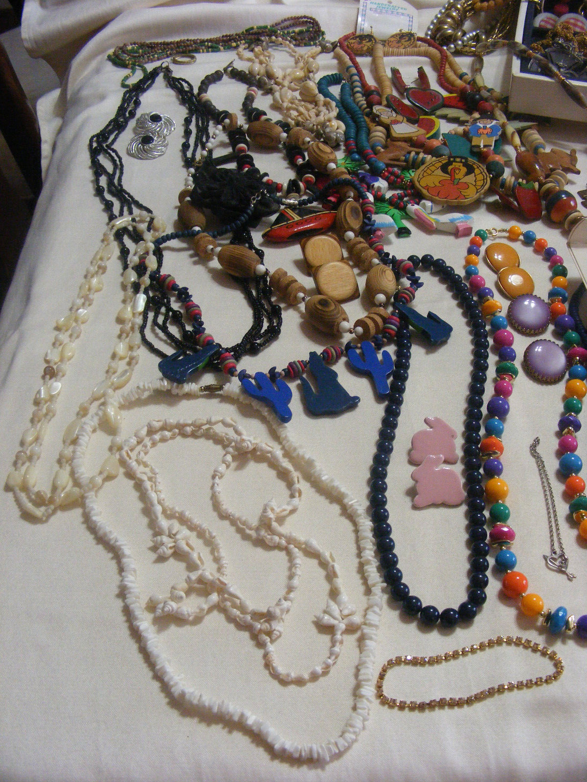 Vintage Jewelry Lot 9+ Pounds 100+ Pieces 50+ Necklaces Bracelets Earrings #E