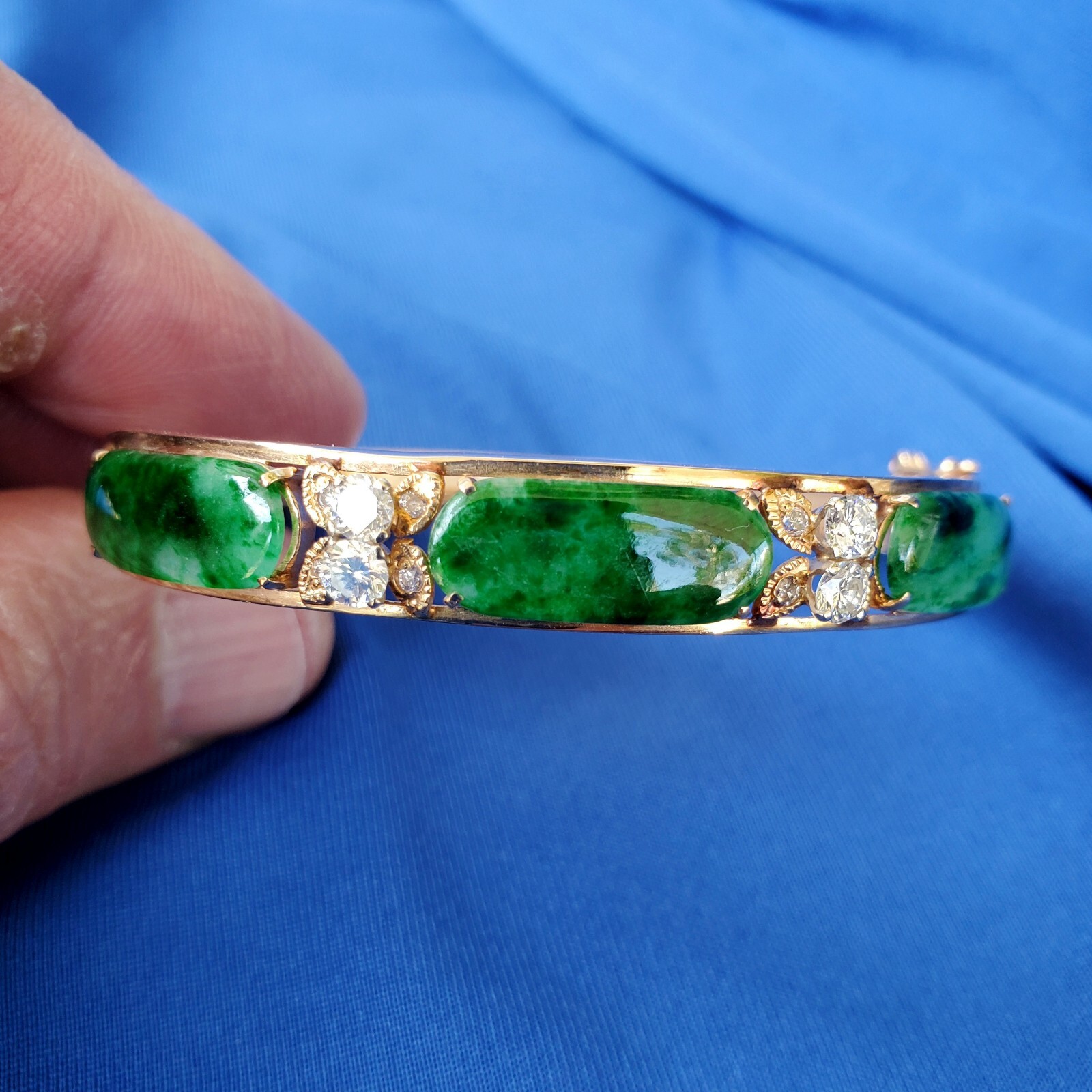 Original EARTH MINED Imperial Jadeite JADE Diamond Deco Bangle Bracelet 18K GOLD