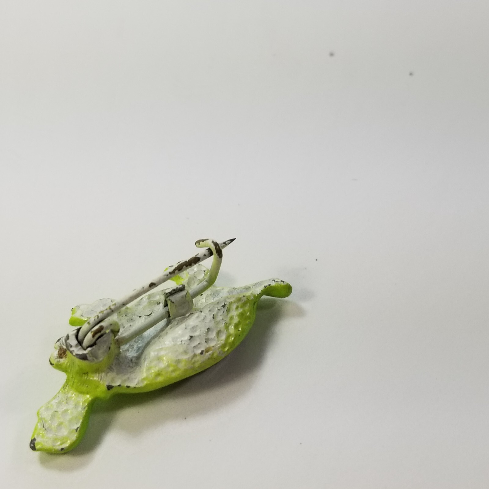 TURTLE VINTAGE GREEN ENAMEL RHINESTONE Brooch Pin