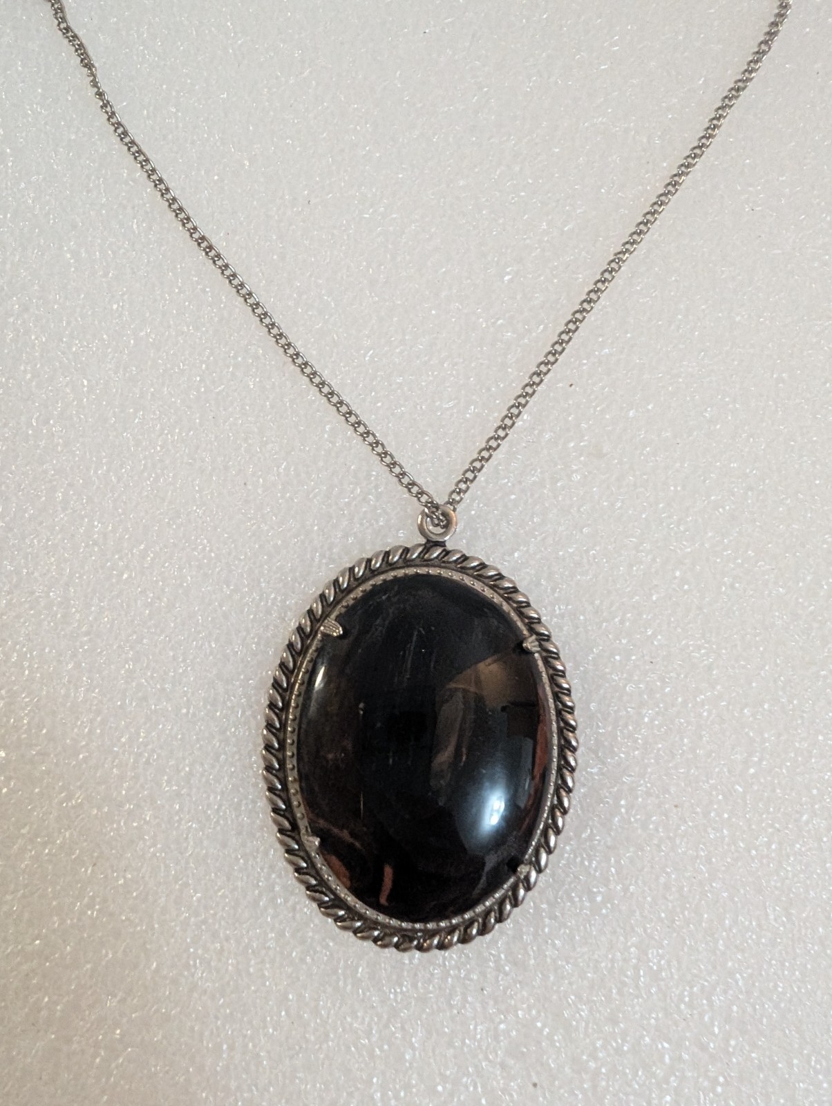 Vtg Silver Tone Prong Set Brown Stone Cabochon Oval Pendant Necklace 24″