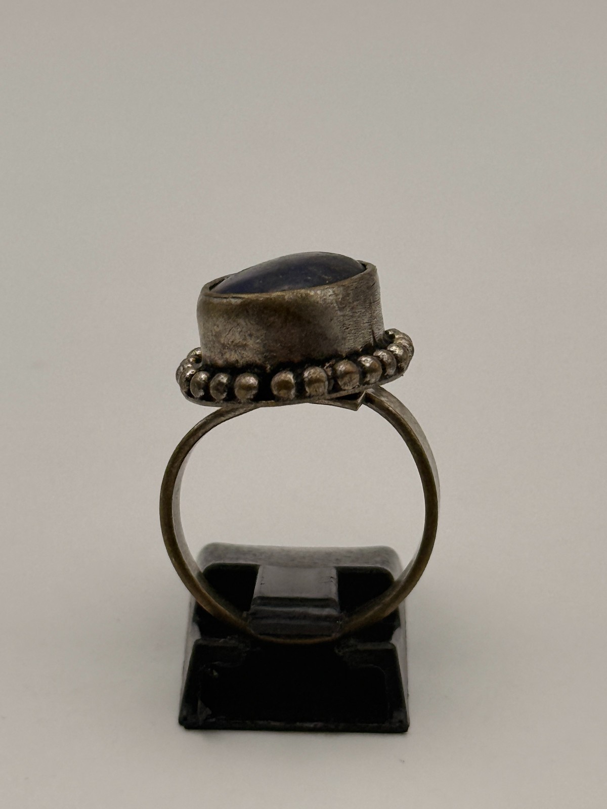 Ancient Vintage Victorian Sterling Silver Ring Engraved Onyx Stone Size 7