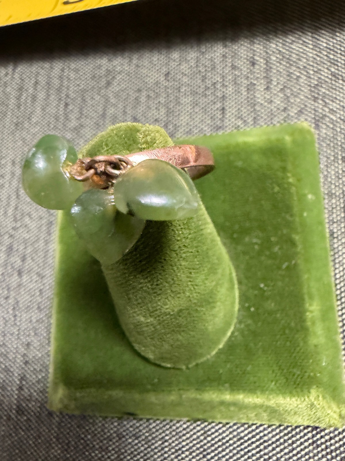 Vintage SOLID 14KT Gold Stamped Jade Hearts Ring Size 8.5 1.5g New Old Stock!