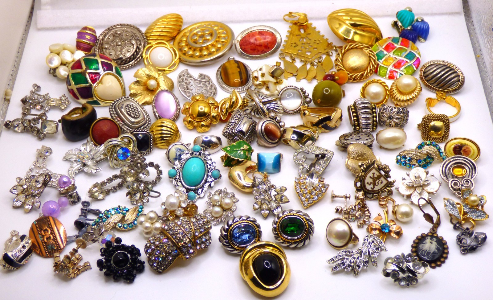 🌷 Vintage Lot of Over 85 Single 1.7 lb Lots of Signed~CINER + Clip On Earrings