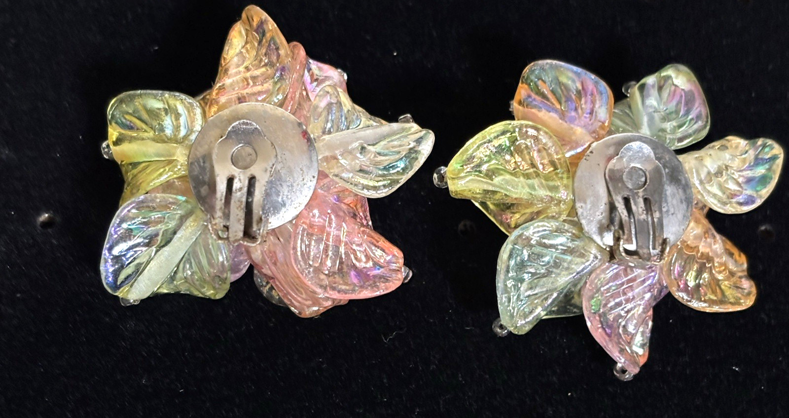 Vtg Acrylic Resin Big Flower Petal Pastel Shiny Statement Clip Earrings 1.75″