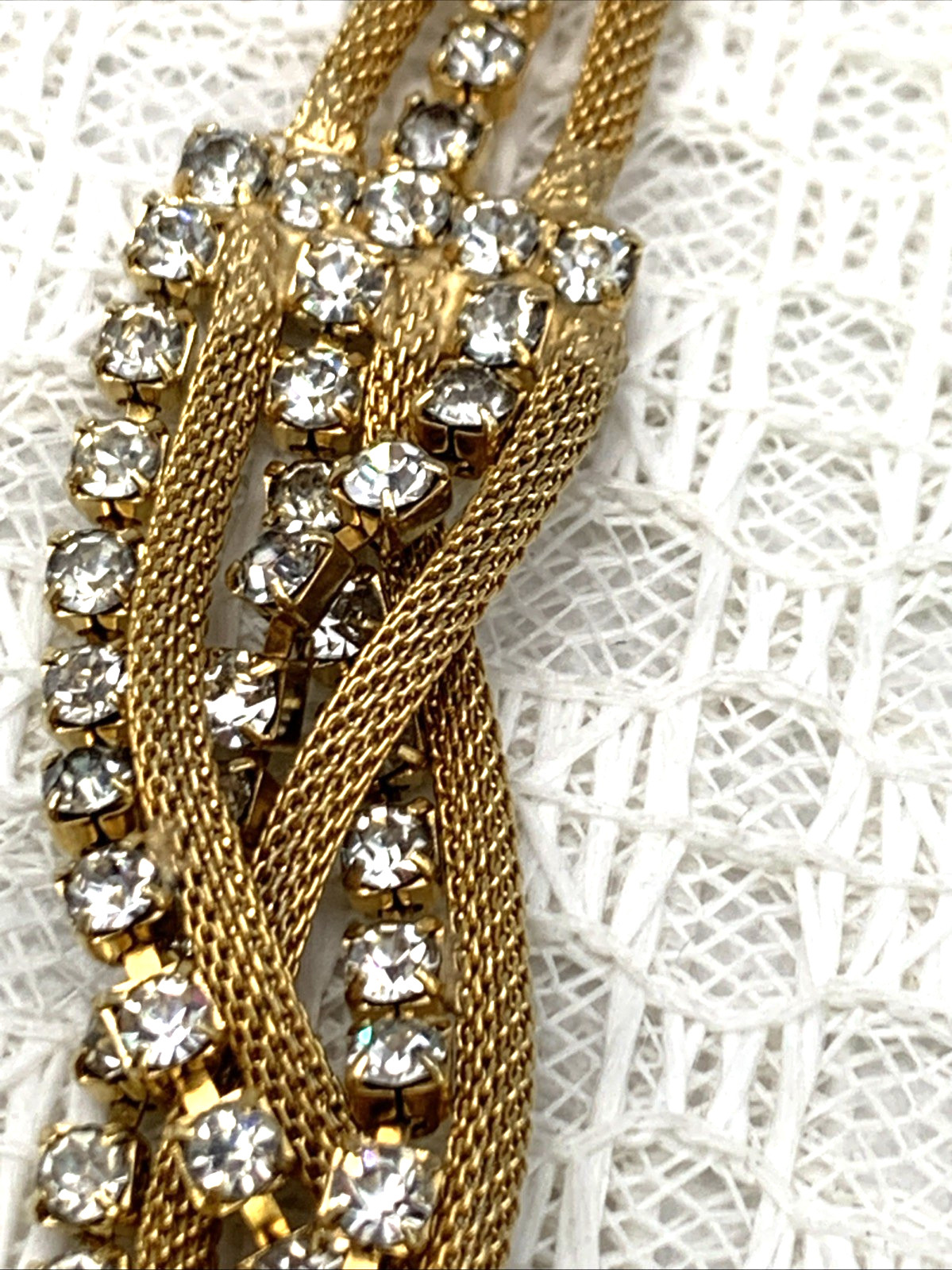 BRAIDED Goldtone Mesh & Clear Rhinestone 15″ Necklace & 1-1/4 x 1″ Clip Earrings