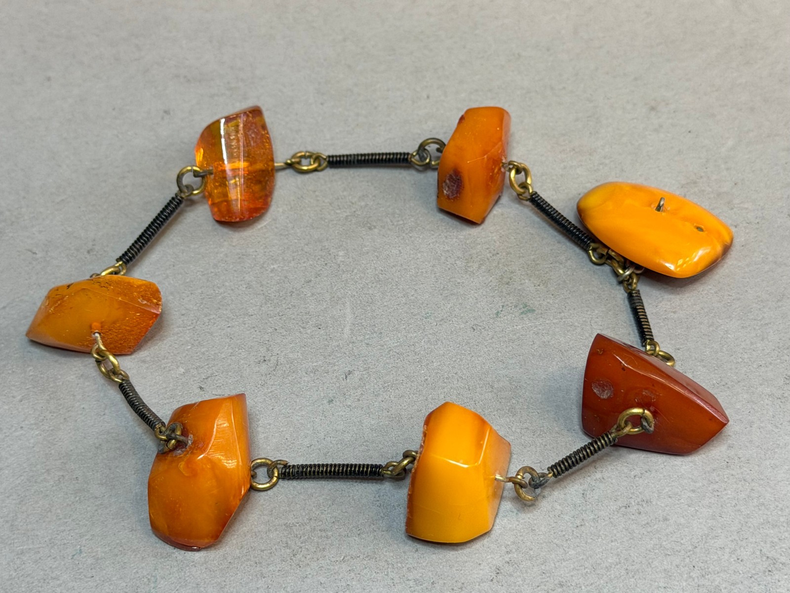 NATURAL OLD ANTIQUE YELLOW BUTTERSCOTCH BALTIC AMBER BRACELET 16,9 gr