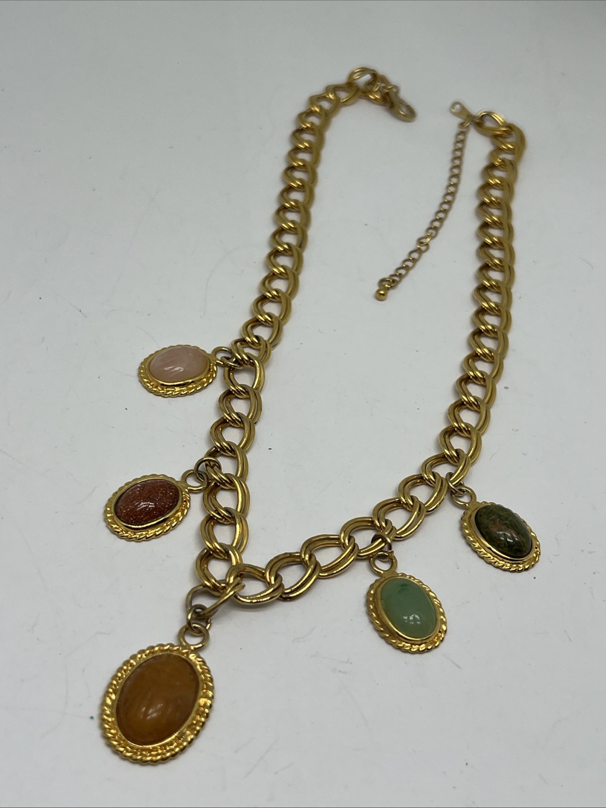 Vintage Gold Tone Multi-Stone Cabochon Charm Chunky Chain 18.5”-22” Necklace