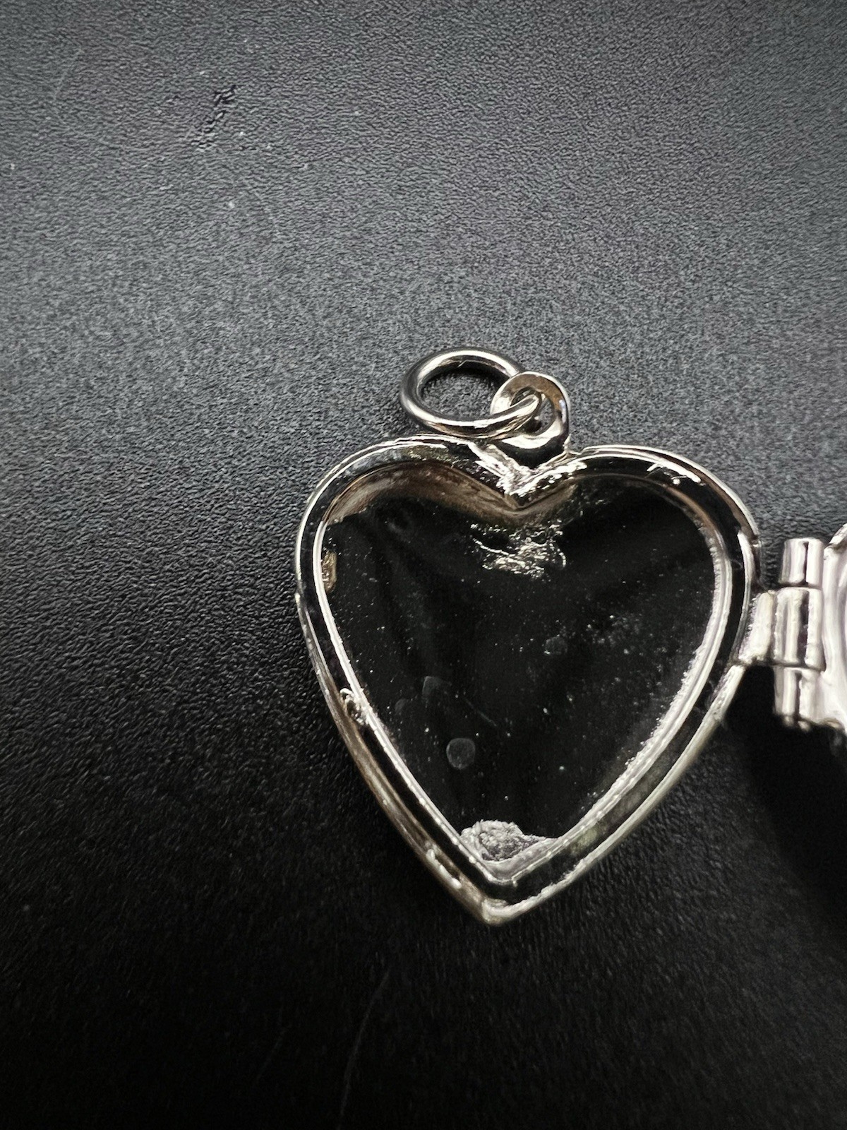 Vtg Heart Shaped Silver Tone Photo Locket Pendant Blue RhineStones Floral Charm