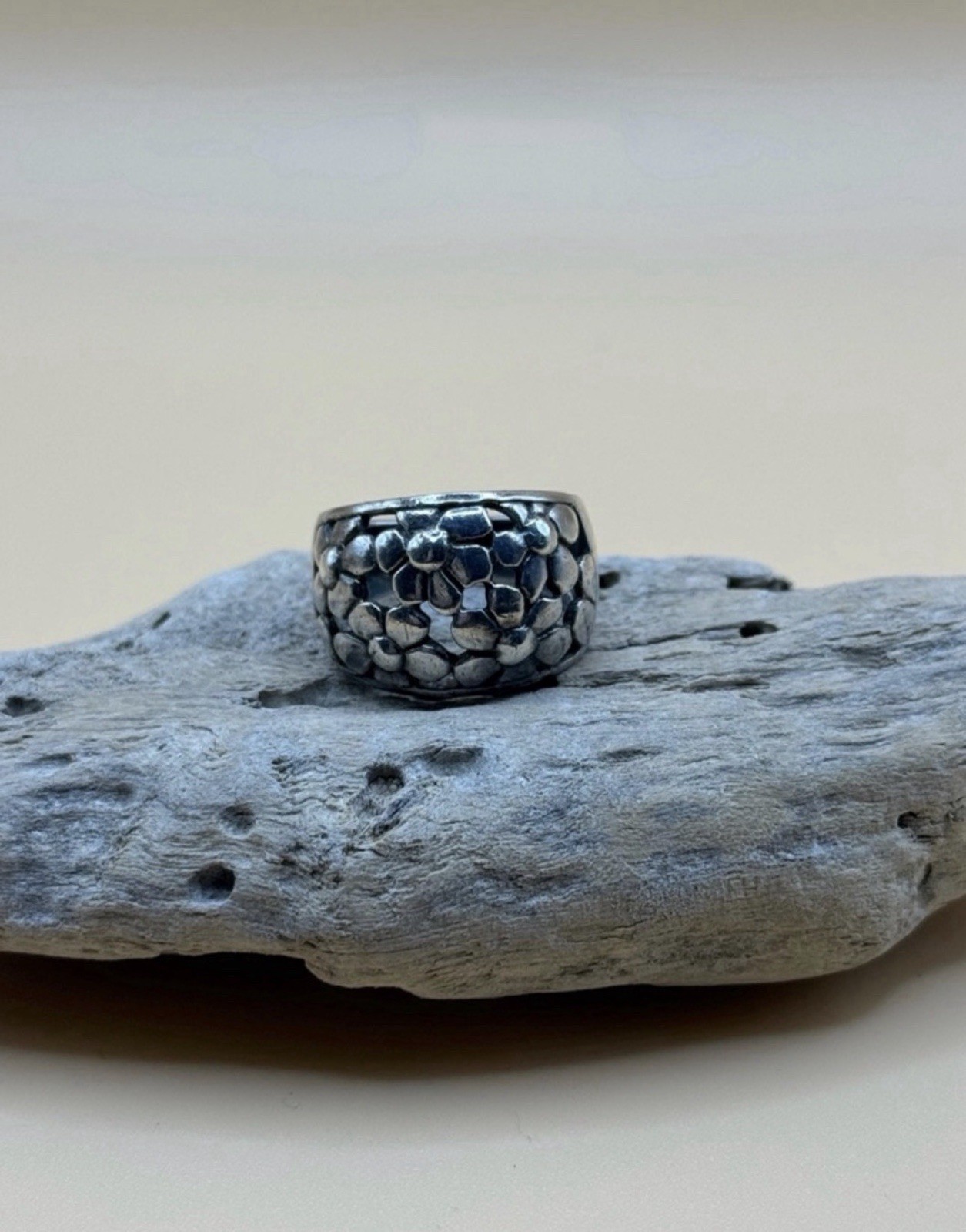 Vintage Textured Dome Sterling Silver Ring – Floral Pebble Design SIZE US 8