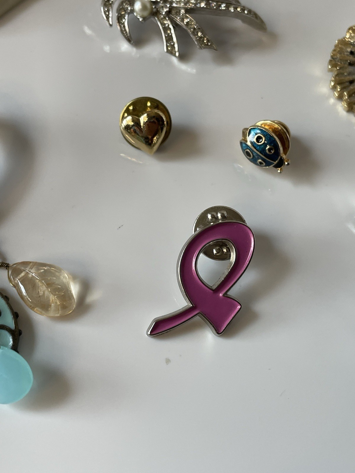 Lots Of Brooches/ Pins See Pictures Details/ Wear