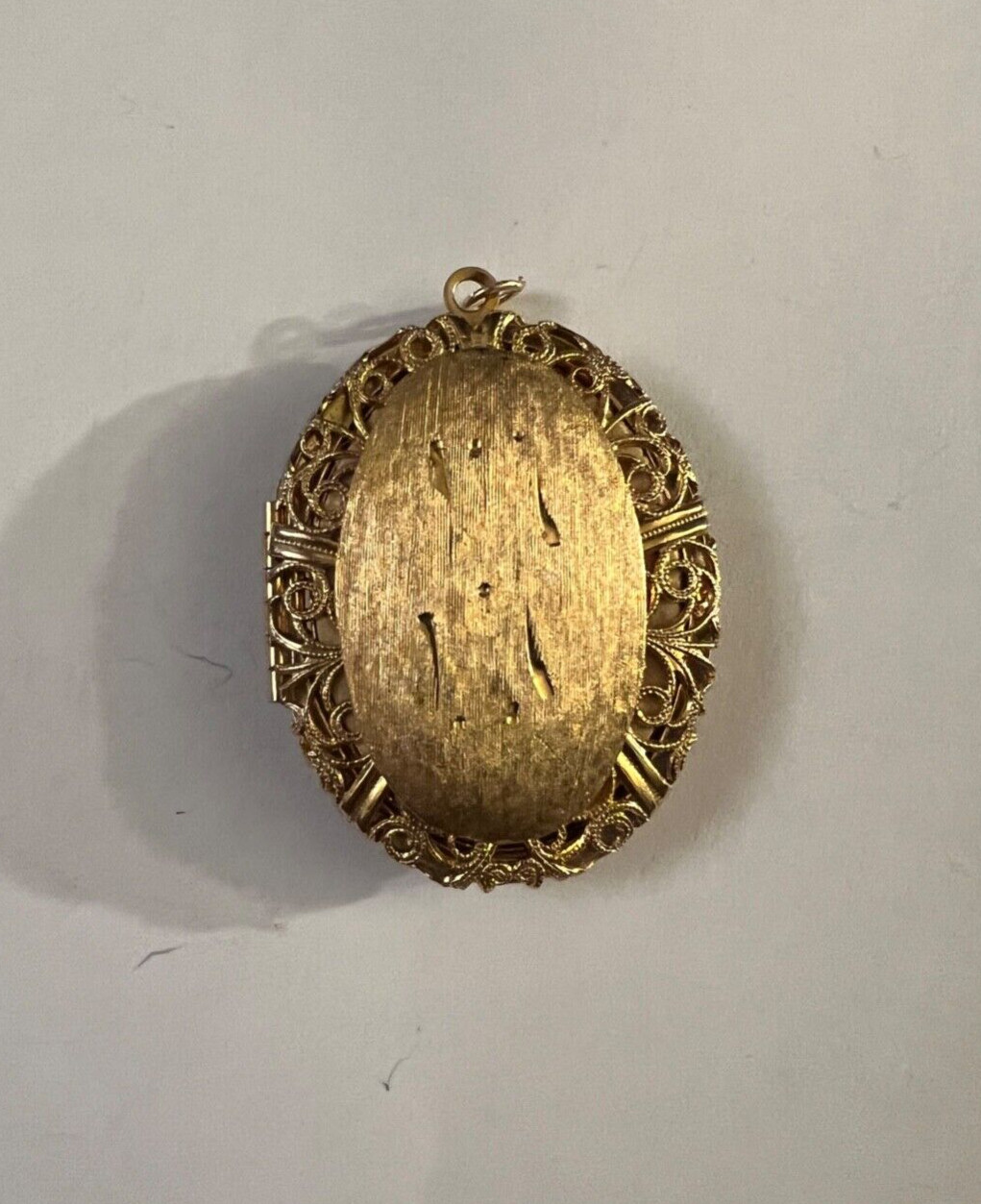 Vintage Oval Gold Tone Metal Locket Pendant Charm