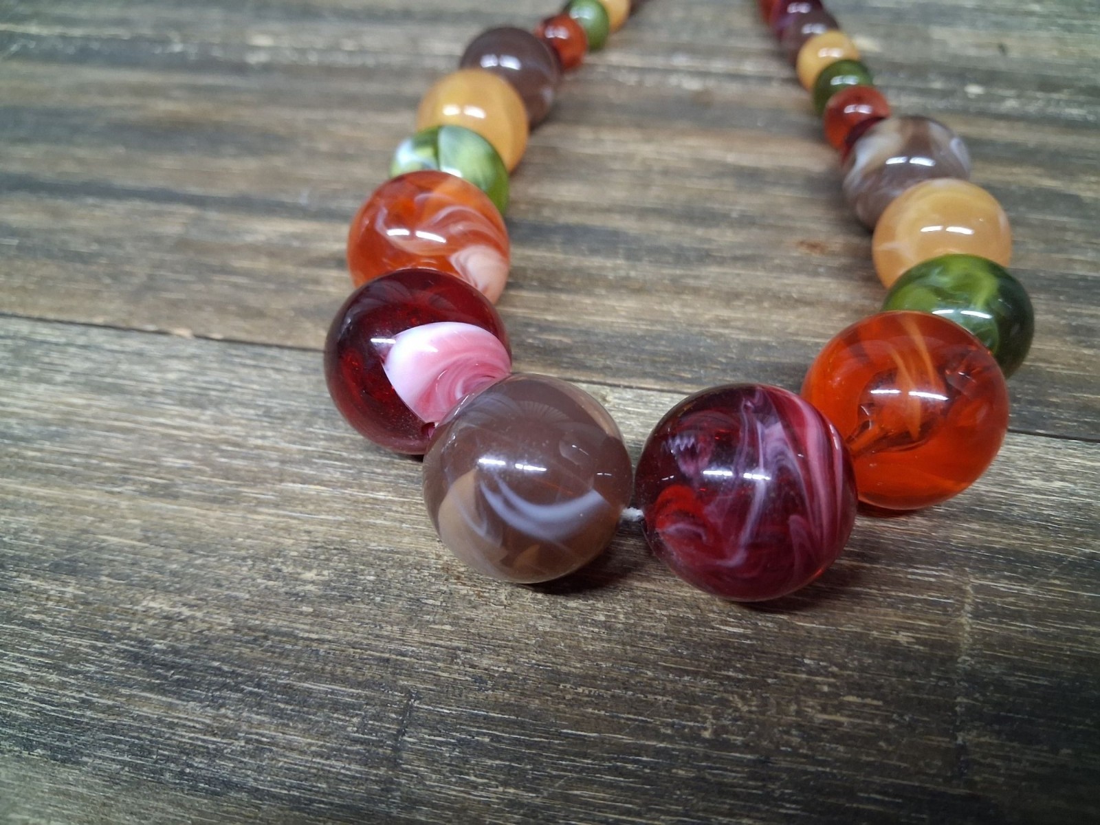 Vintage Beaded Necklace Yellow Brown Orange Magenta Marble Swirl Style