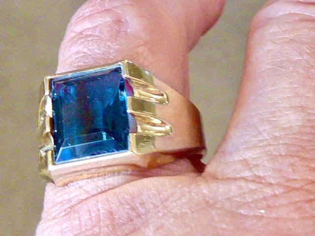 SIGNED V C VINTAGE 10K YELLOW GOLD FILLED NEW OLD STOCK 70’S SIZE 11 BLUE RING