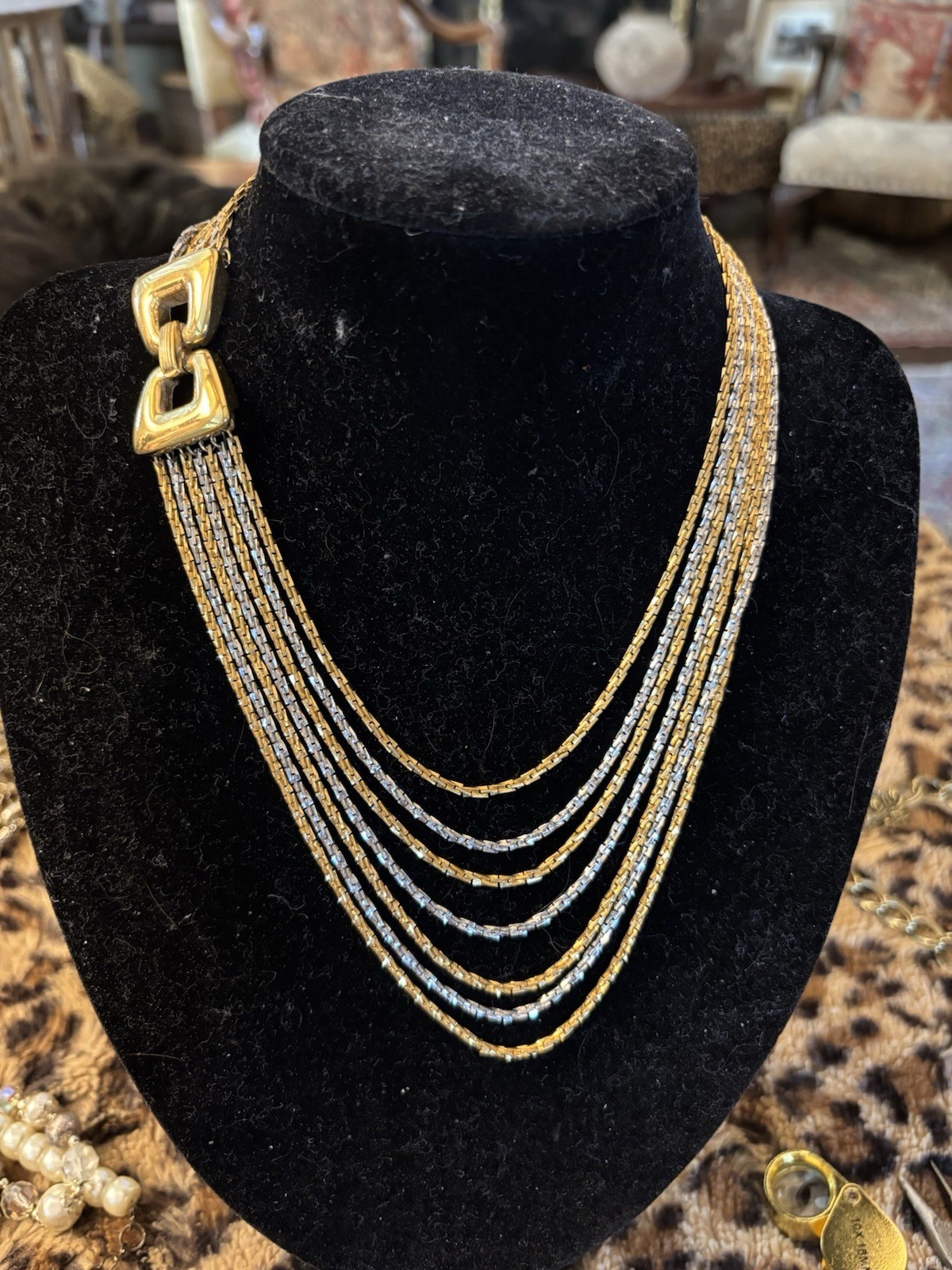 Crown Trifari Vintage