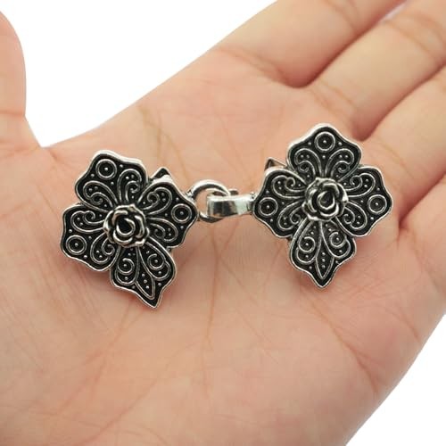 yyangz 2 Pair Leaf Shaped Alloy Snap Clips Rose Leaf Sweater Clips Women’s
