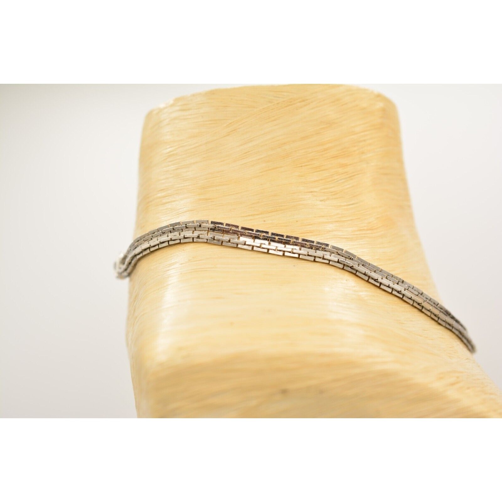 Vintage Chain Necklace Collar Boxed Double Layered Silver Tone Shiny 1980s 9J
