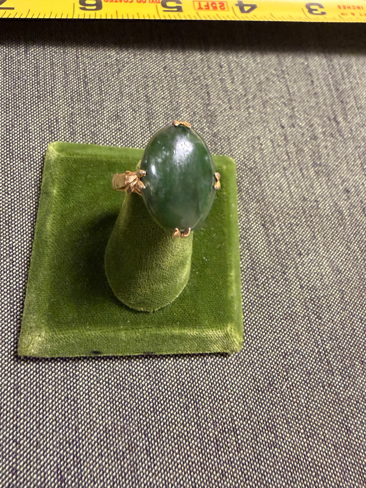 Vintage SOLID 14KT Gold Stamped Jade Ring Size 7.25 4.5g New Old Stock!