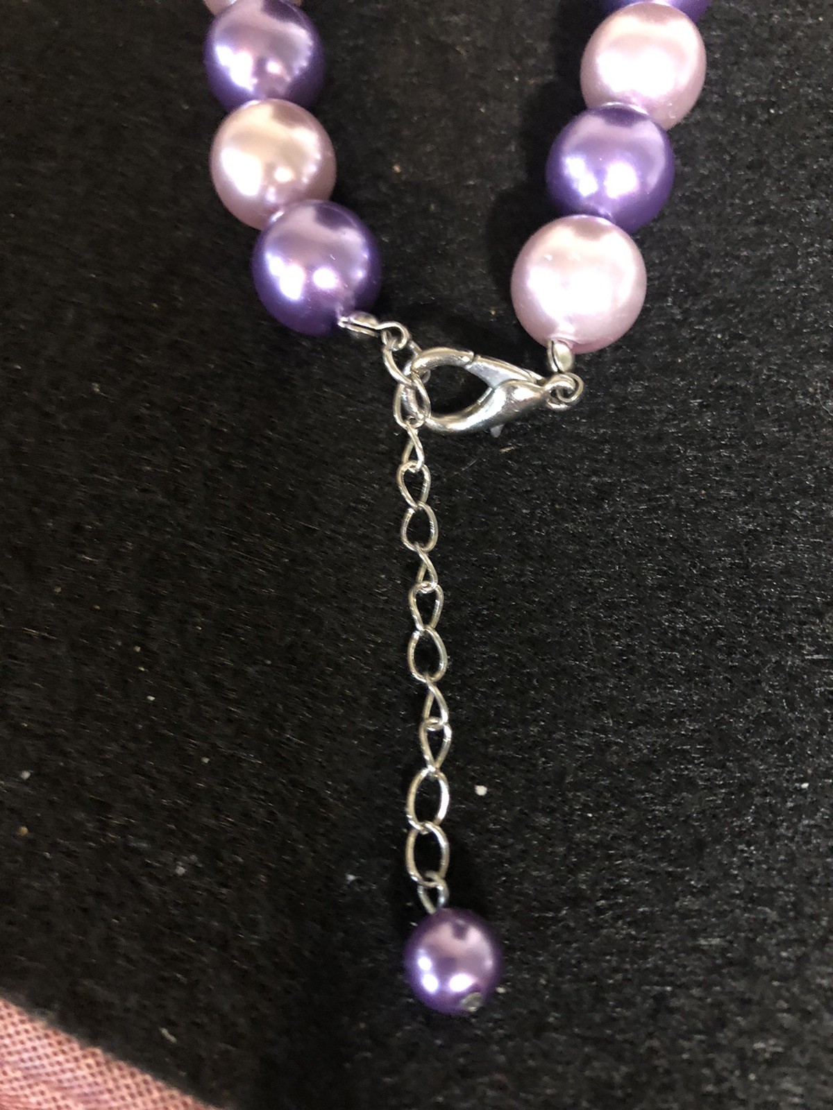 VTG. STYLE FAUX PEARL BEAD NECKLACE PURPLE & LAVENDER 15″ + 2″ EXTENDER
