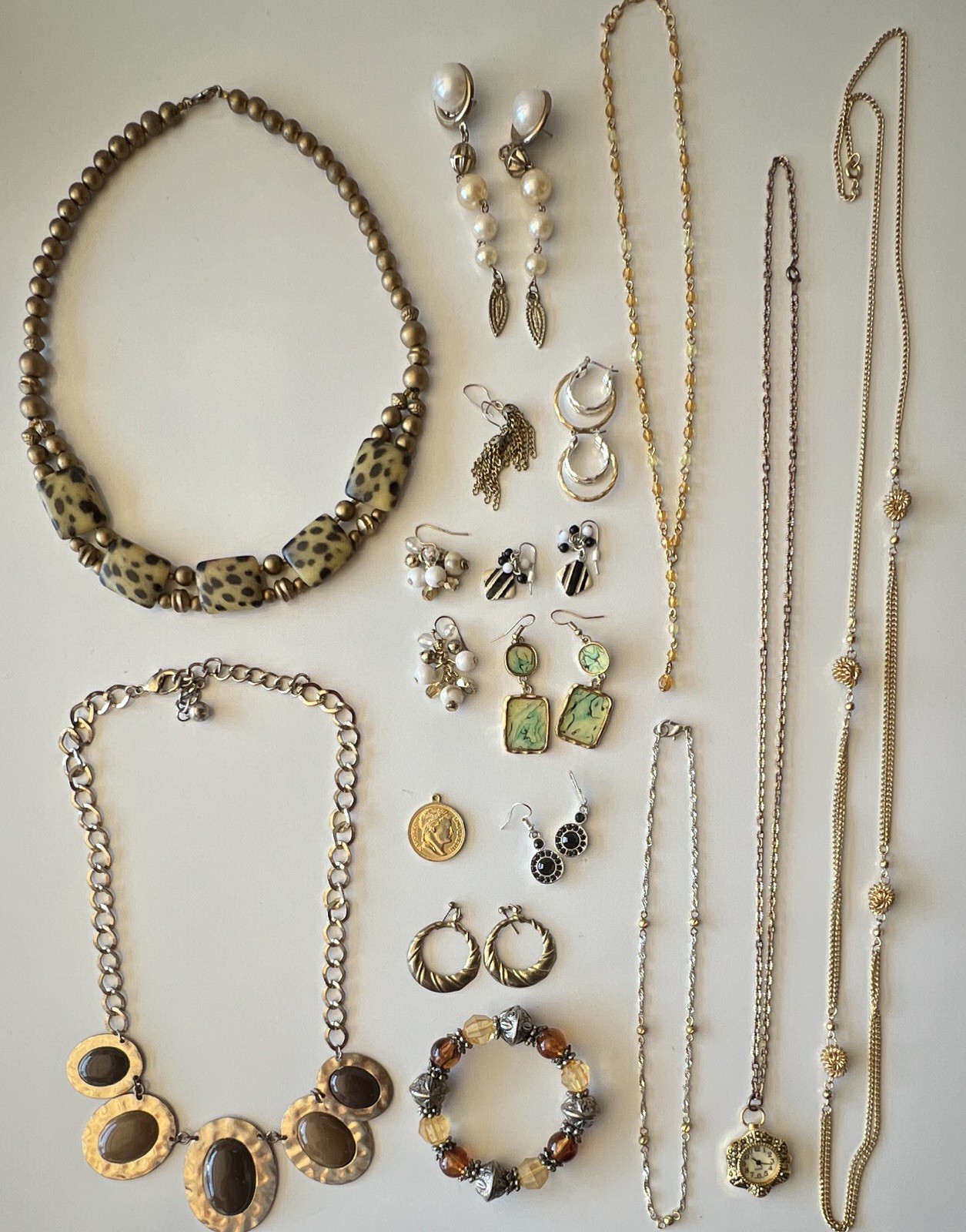 VTG and Modern 16 Piece Costume Jewelry Lot Variety Materials