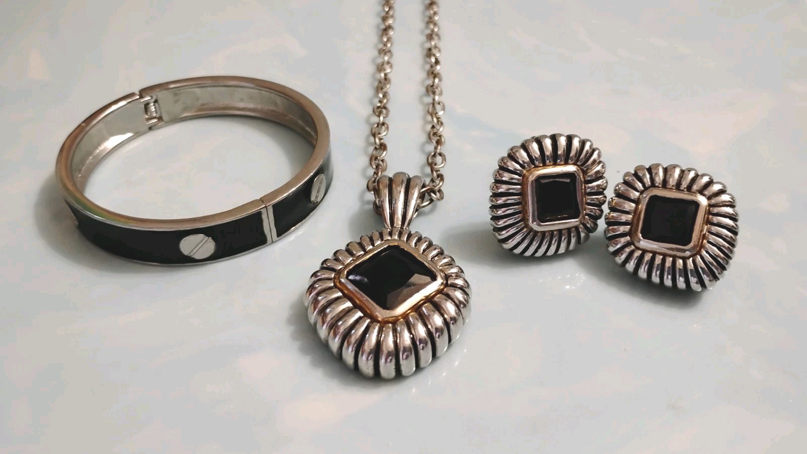 Vtg Black Glass Chatons Cabochon Necklace Earrings & Bangle Bracelet Set
