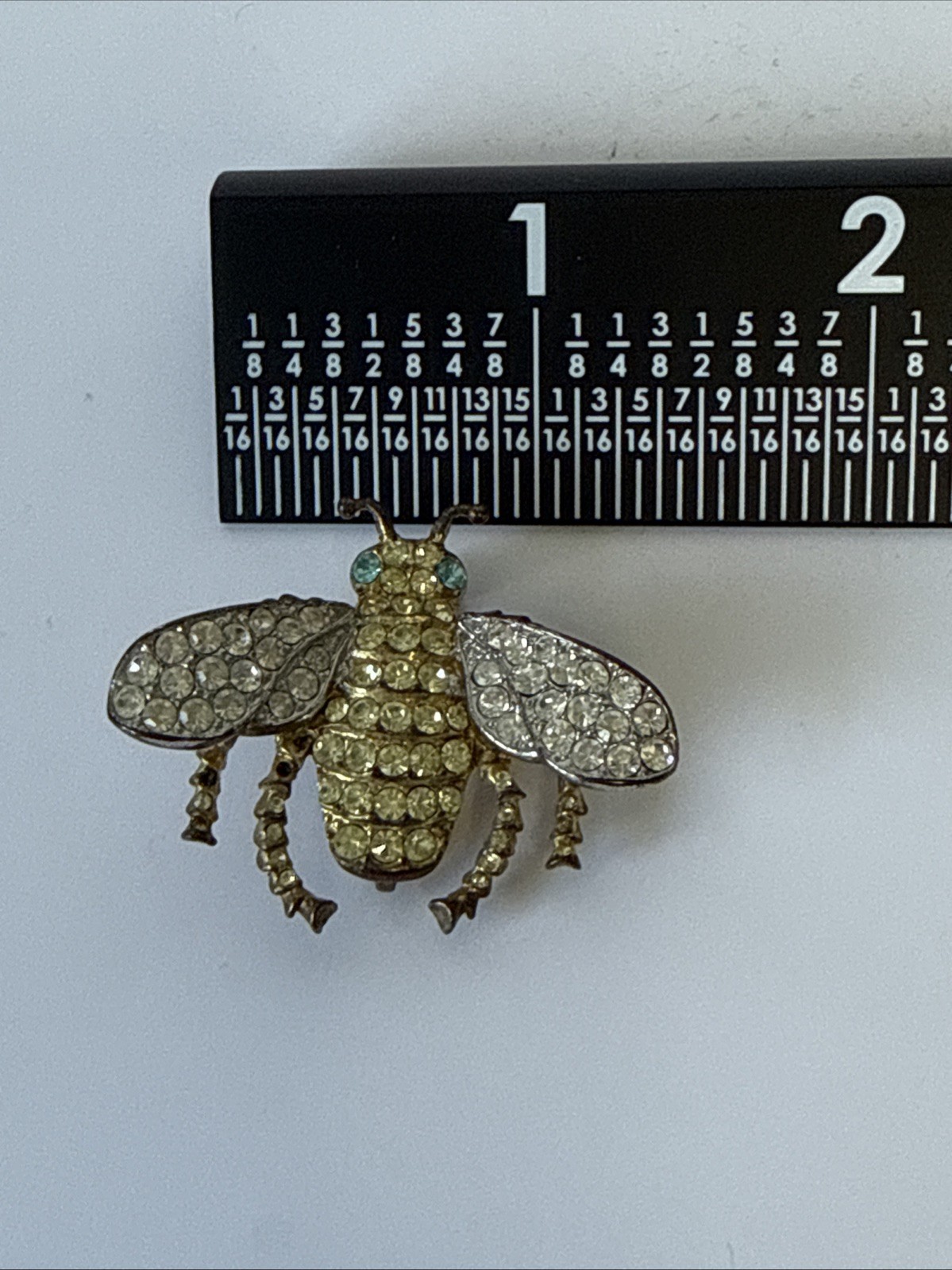 VTG Signed KJL Kenneth Jay Lane Rhinestone Bumble Bee brooch SEE PICTURES