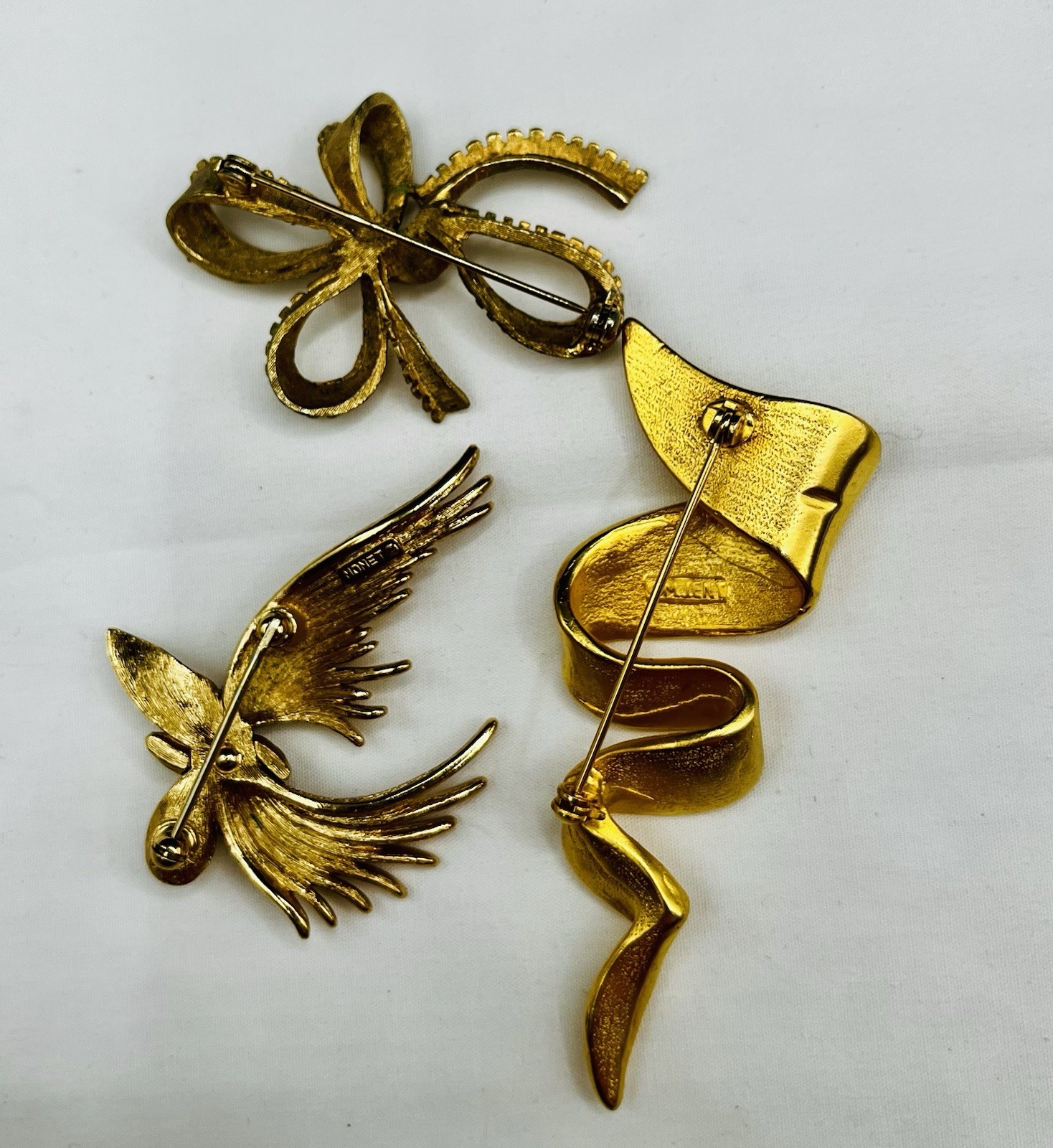 Vtg. Brooch Lot Some Signed Rhinestone, Gold Silver Tone Wear Resell 28pc Monet