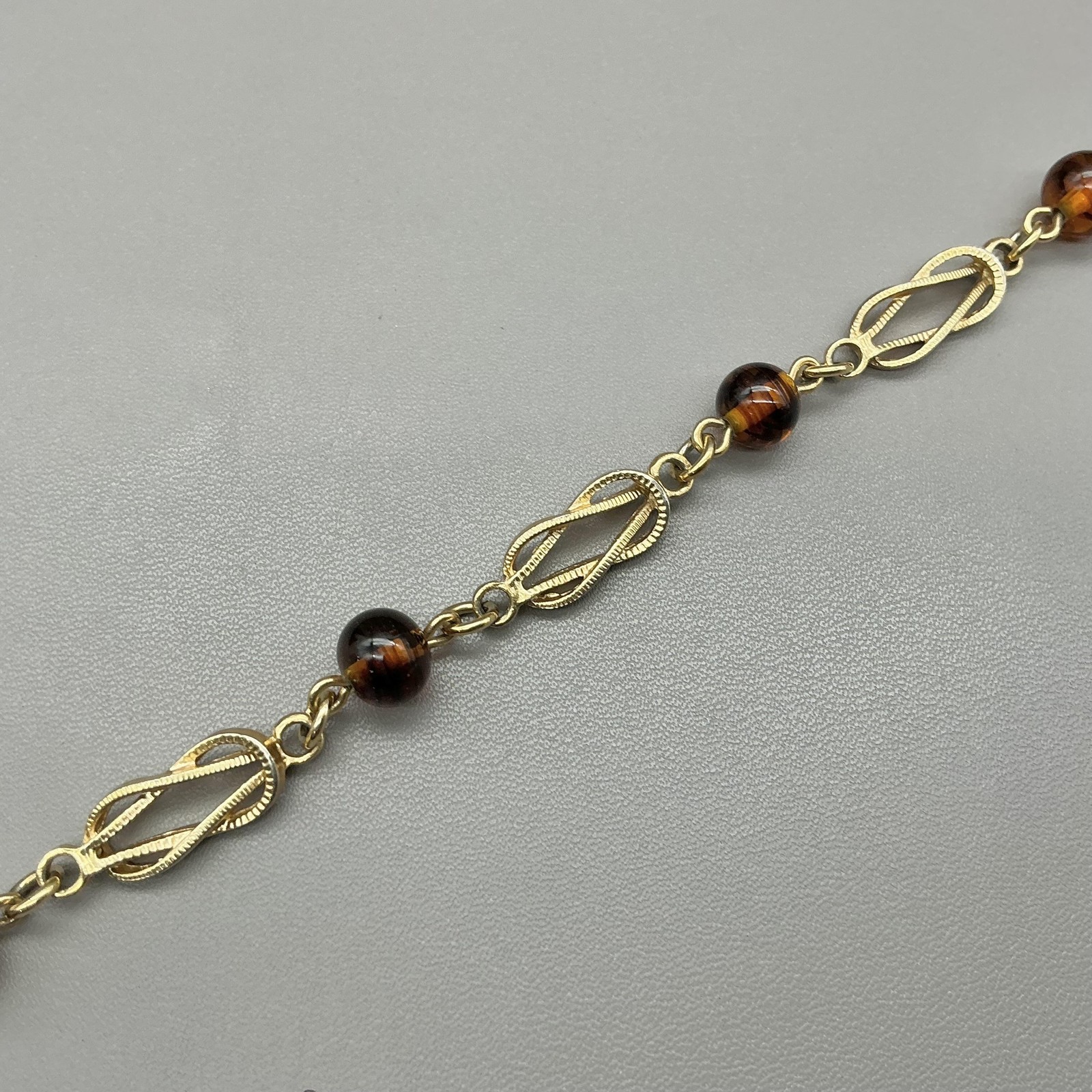 Avon Gold Tone Brown Glass Bead Chain Bracelet Snap Clasp Womens Fashion Jewelry