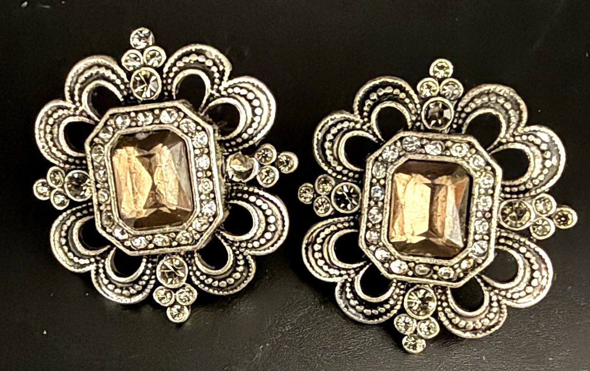 Vintage AVON 1″ Art Deco Style Silver Tone Pierced Rhinestone Earrings
