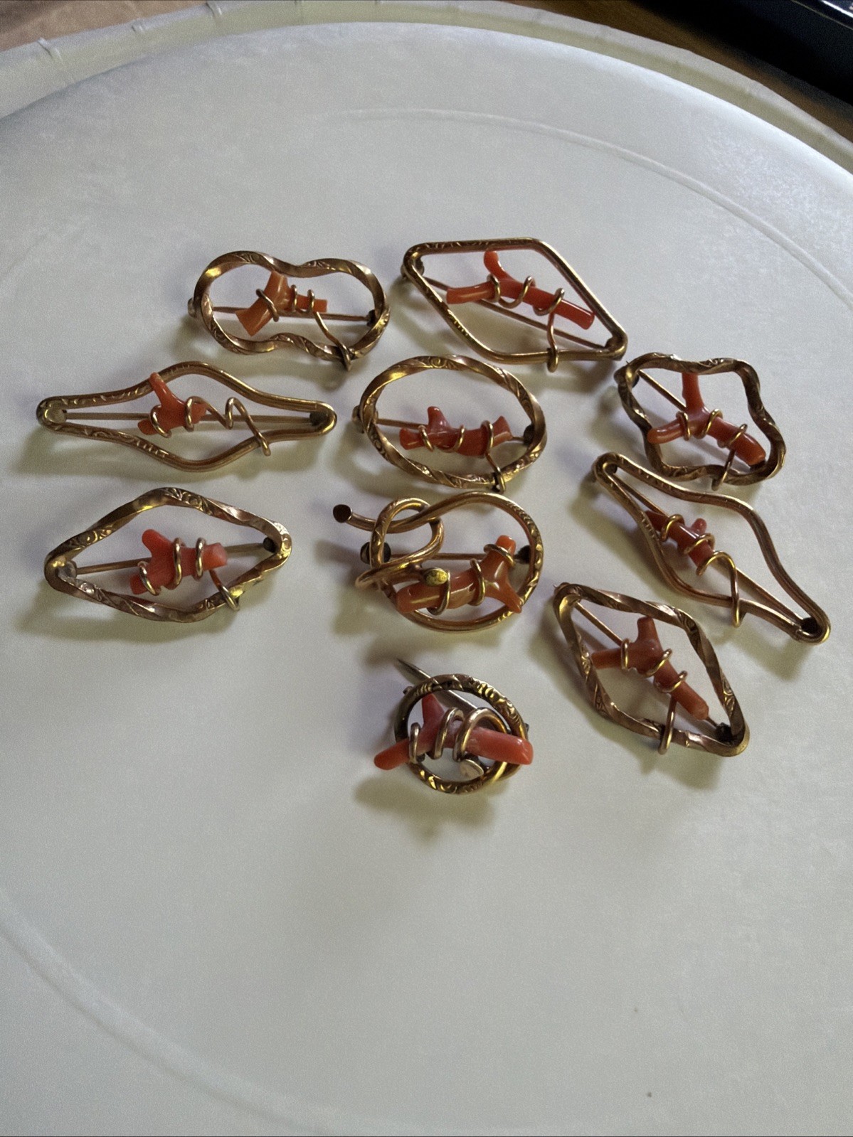 Vintage Stamp Uncas 1/20th 12k Gold Fill Coral Branch Interwoven Scroll Work