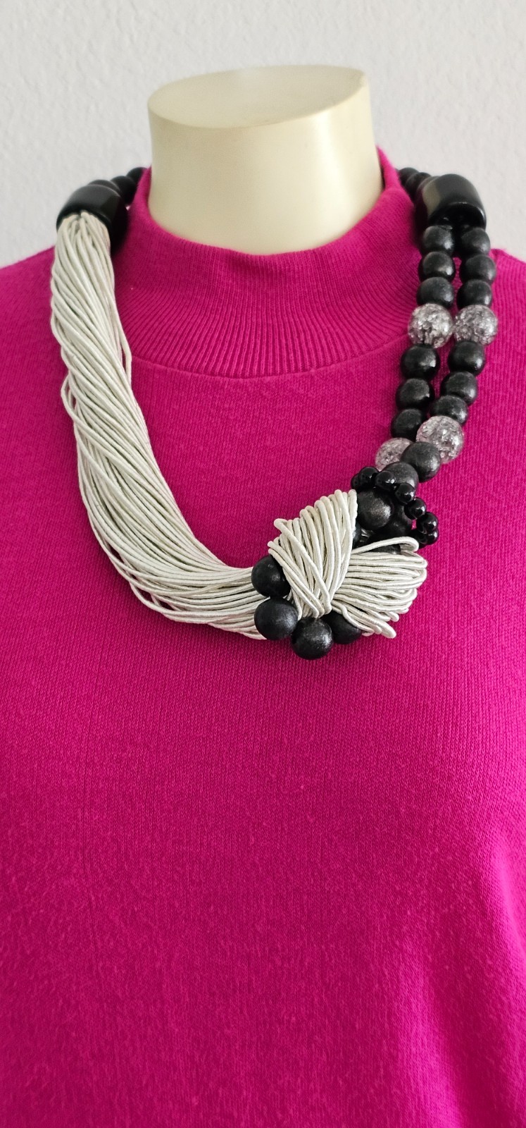 GERDA LYNGGAARD MONIES Vintage necklace unique statement pc. white & black