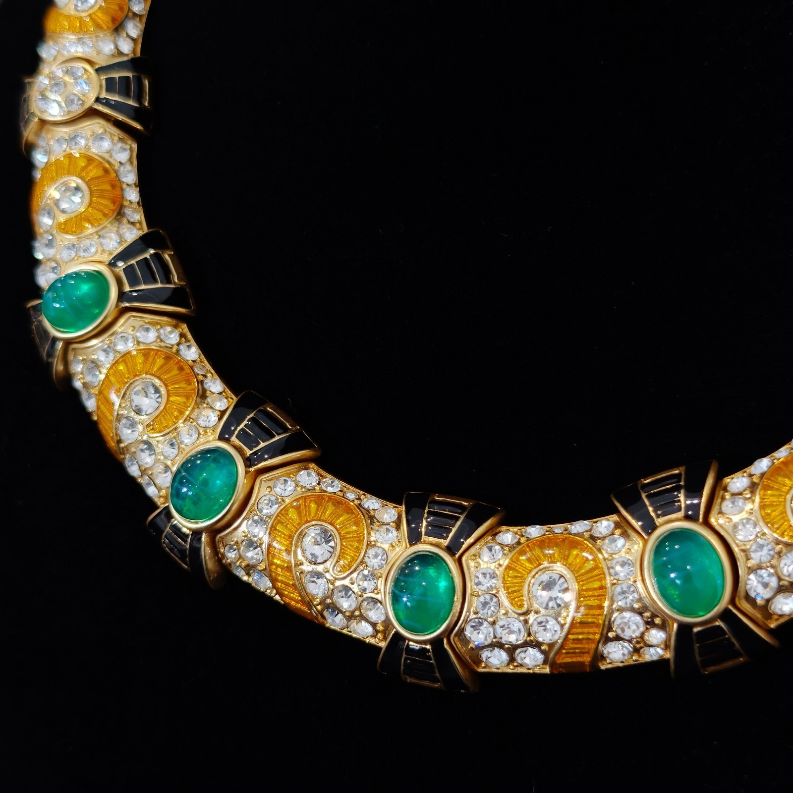 Vintage SAVAR.E Green Cabochon & Crystal Enamel Necklace & Earrings Set