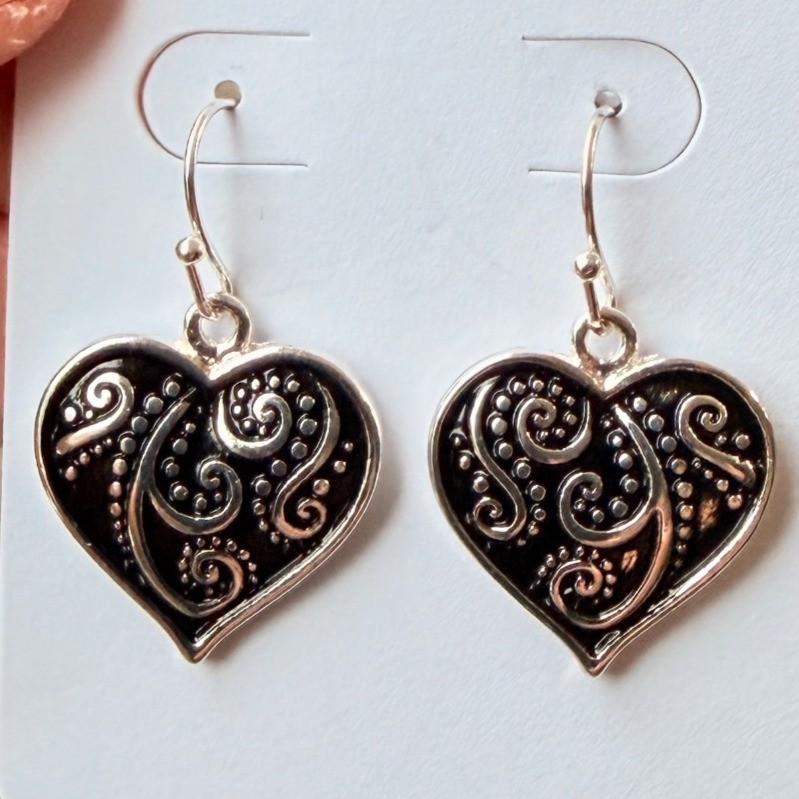 Y2K Vintage Bali Silver Tone Heart Filigree Dangle Earrings 1-1/8″ Nickel Free