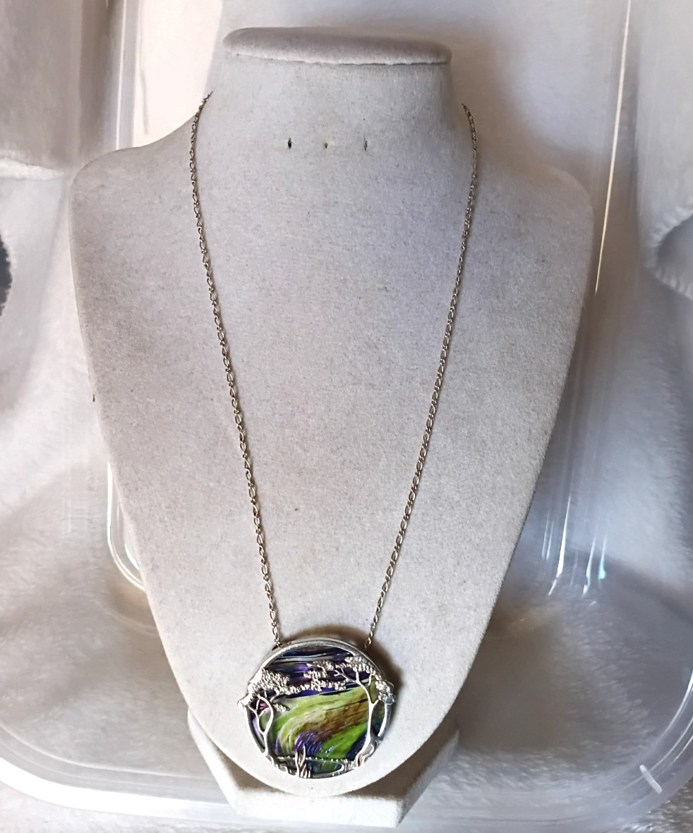 Scottish Pat Cheney/John Ditchfield Woodland Tree Sterling Poured Glass Necklace