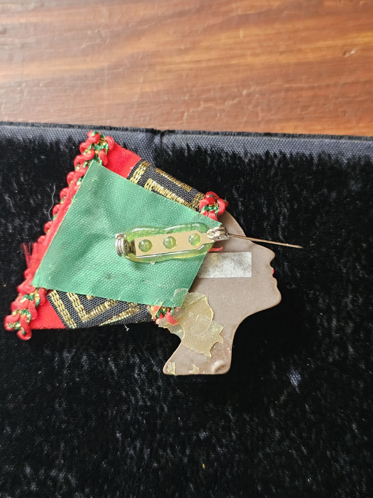 Vtg Brooch Fashion Jewelry African Woman Face Head Pin Kente Wrap Holiday