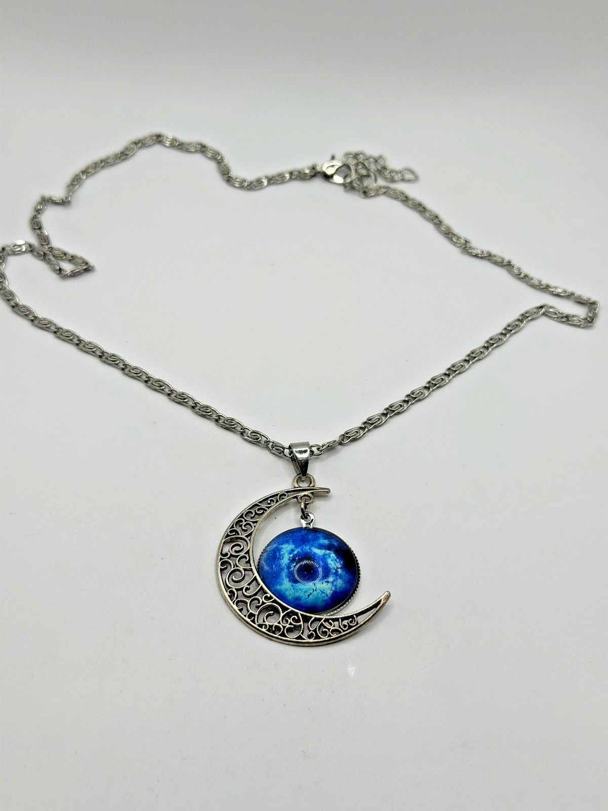 CRESCENT MOON BLUE GALAXY PENDANT NECKLACE SILVER TONE CHAIN CELESTIAL BOHO