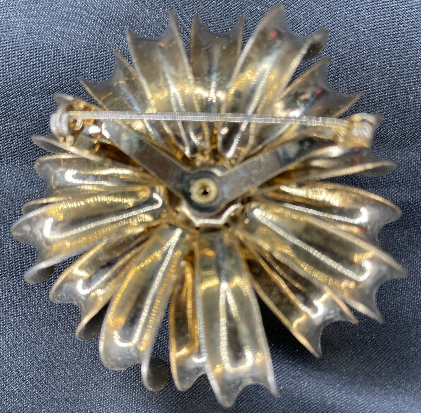 Vintage 6 Lg Metal Brooches 2″-3″ Monocraft Coro Emmons Unreadable & 3 Unmarked