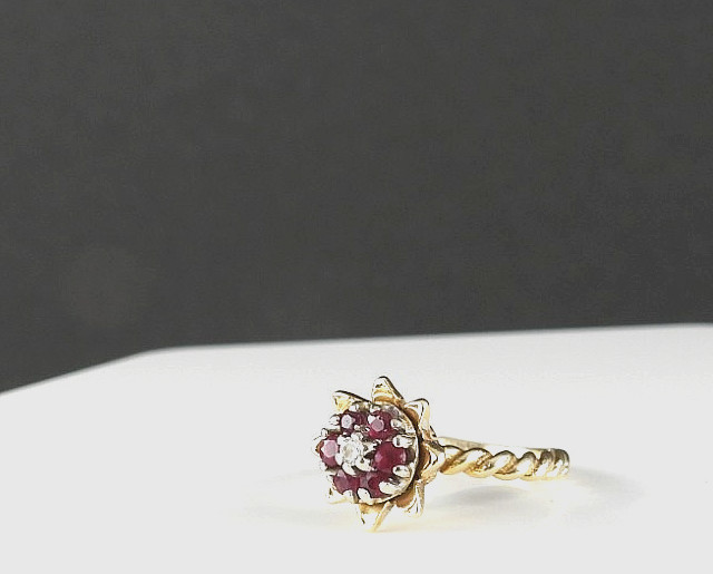 Vintage Solid 14K Yellow Gold Ring Ruby Diamond Cluster Fine Fancy Jewelry