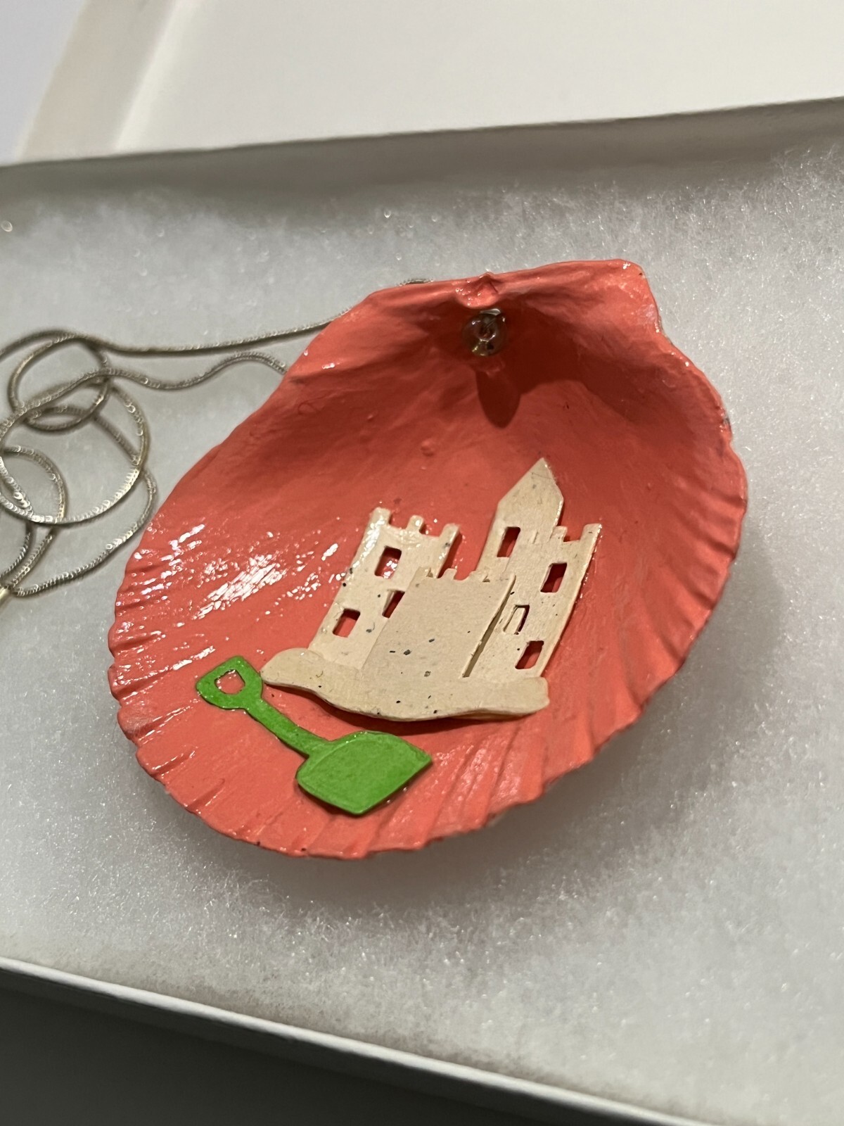 Handmade Art Summer 3d Sand Castle Seashell Necklace approx 18″ chain gift