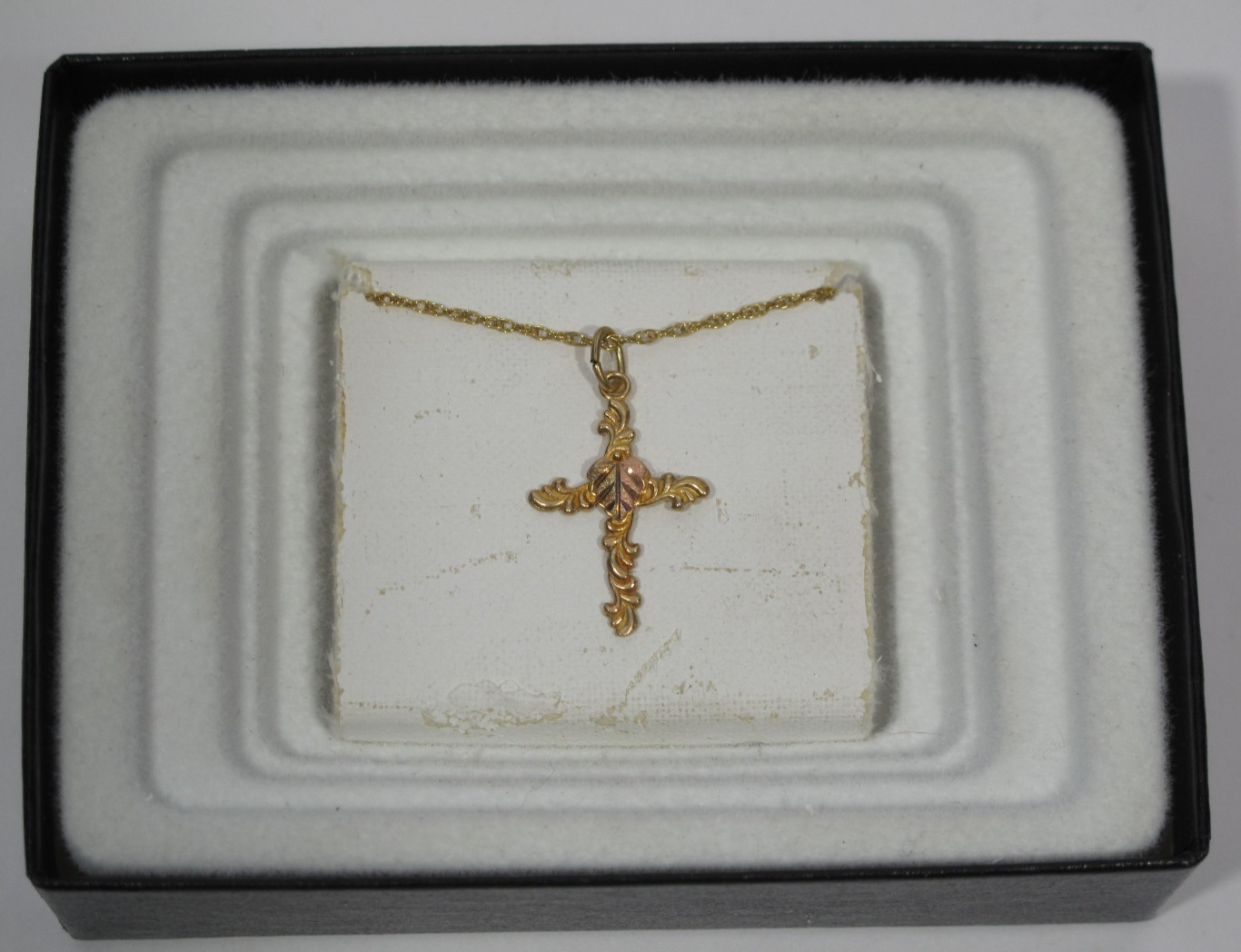 VTG NOS Coleman Co. 10K Yellow Gold Cross~Heart Charm Necklace Pendant~Box~.75″