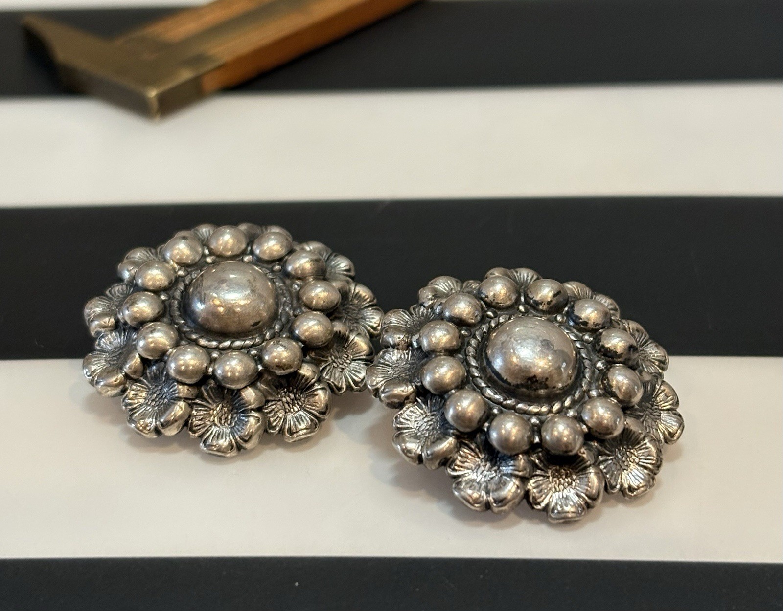 BIG DANECRAFT 40’s Sterling Silver 3D clip on earrings Vintage