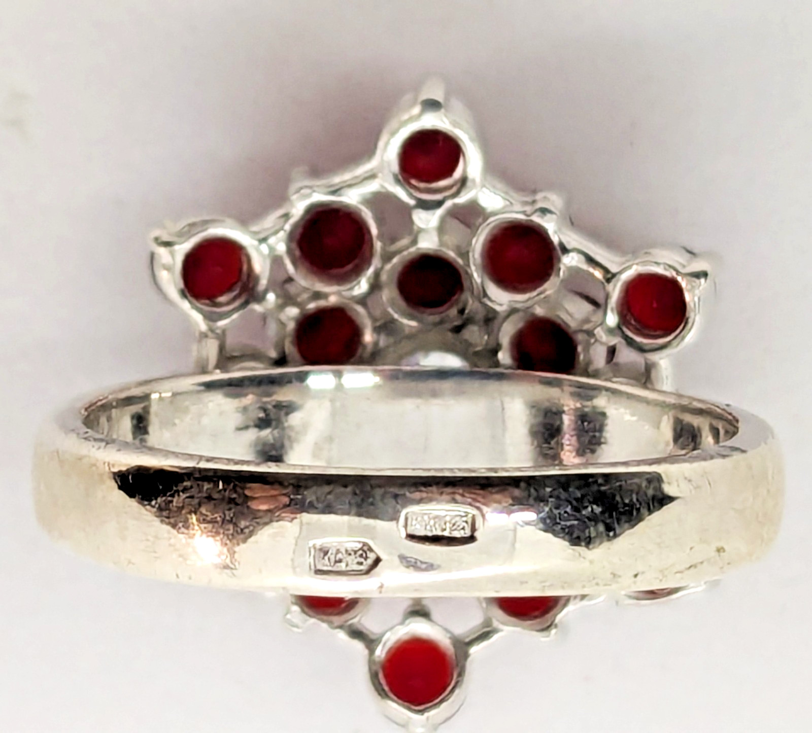 Vintage Luxury RING Sterling Silver 925 with Bright Stones -size: 7.5 (18mm) #68