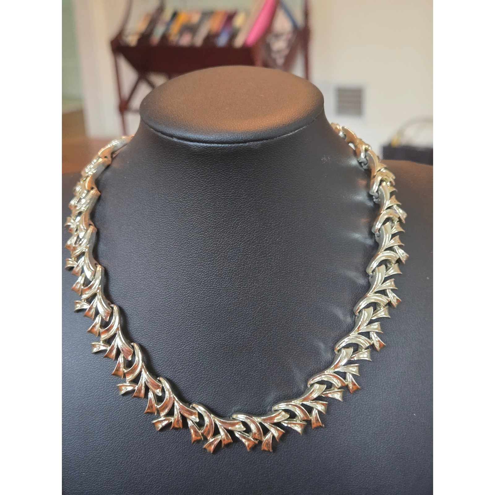 Coro Choker Leaf Necklace Vintage Mid-Century