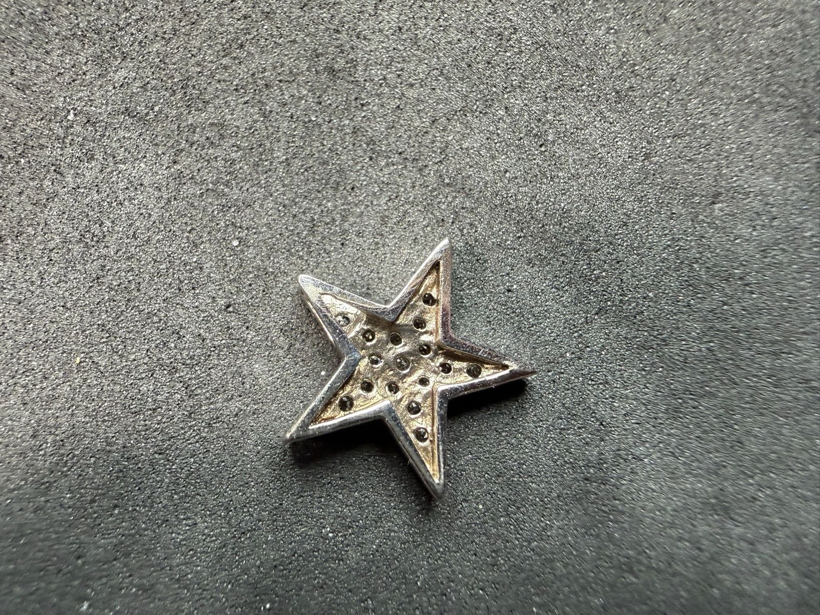 1.64g Vintage Sterling Silver 925 Star Pendant Sparkling Clear Accents M