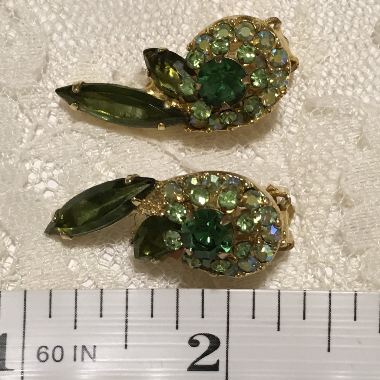Vintage Juliana Rhinestone Clip On Earrings Green Pronged Navettes Gold Tone