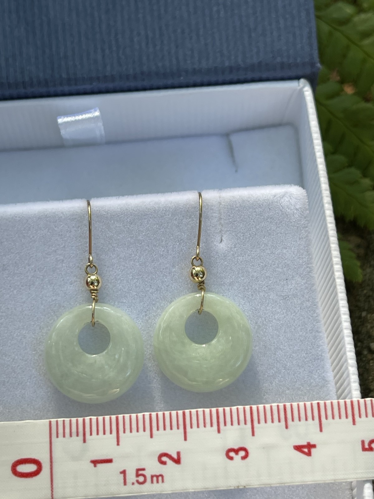Vintage 10k Gold Light Green Jadeite Jade Bi Disc Circle Earrings