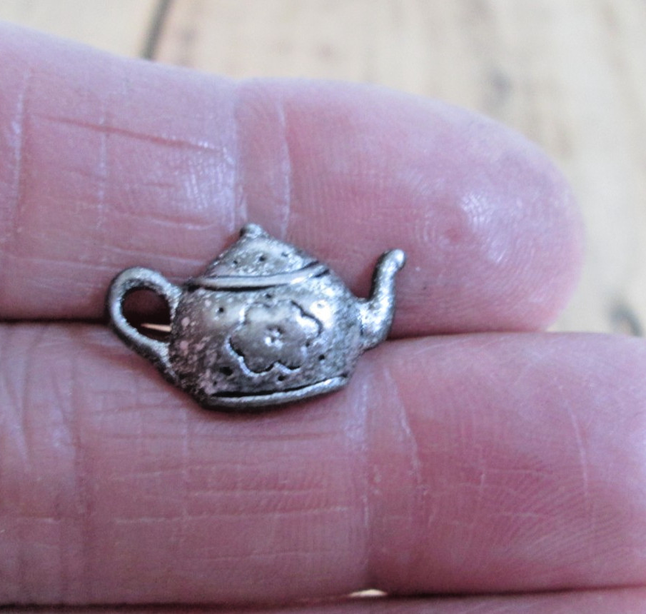 Pewter Silver Tone Teapot Lapel Pin Tie Tac Flower Front Scarf Granny Pot