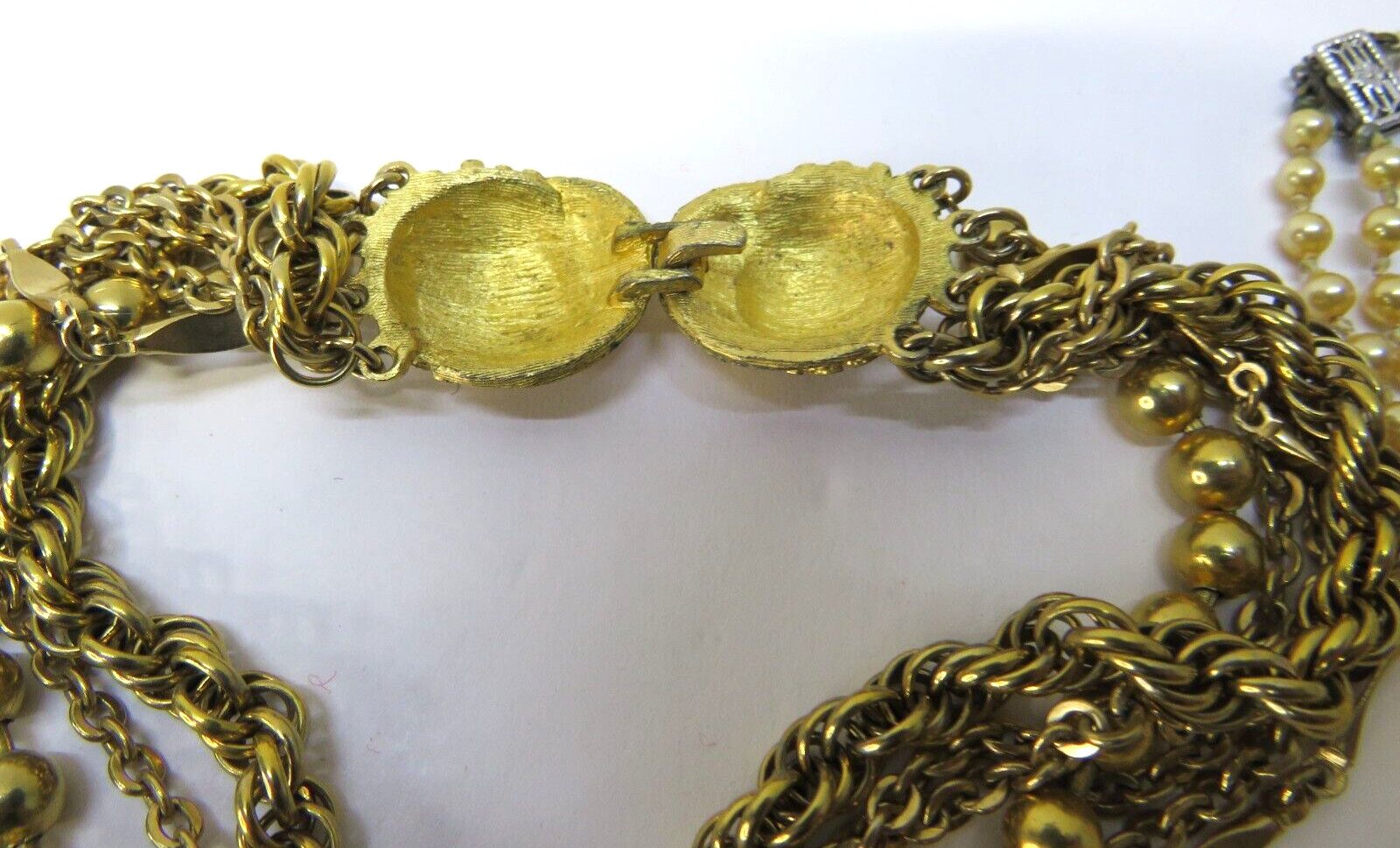 Vintage LOT of 12 Necklaces Assorted Sizes & Colors Gold red white pearl