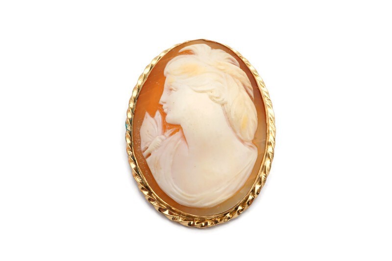 Vintage Gold Filled Cameo Brooch Pin