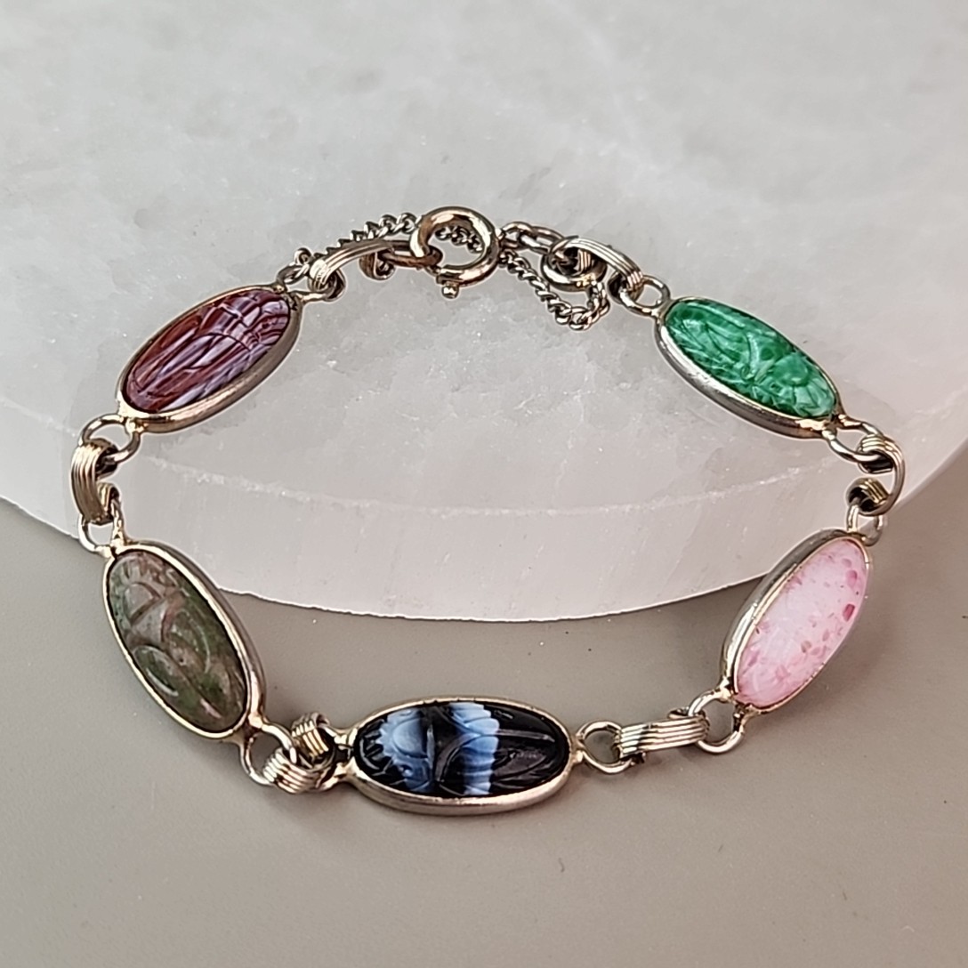 Vintage Scarab Bracelet Egyptian Revival Glass Multicolored Gold Tone Link 6.5″