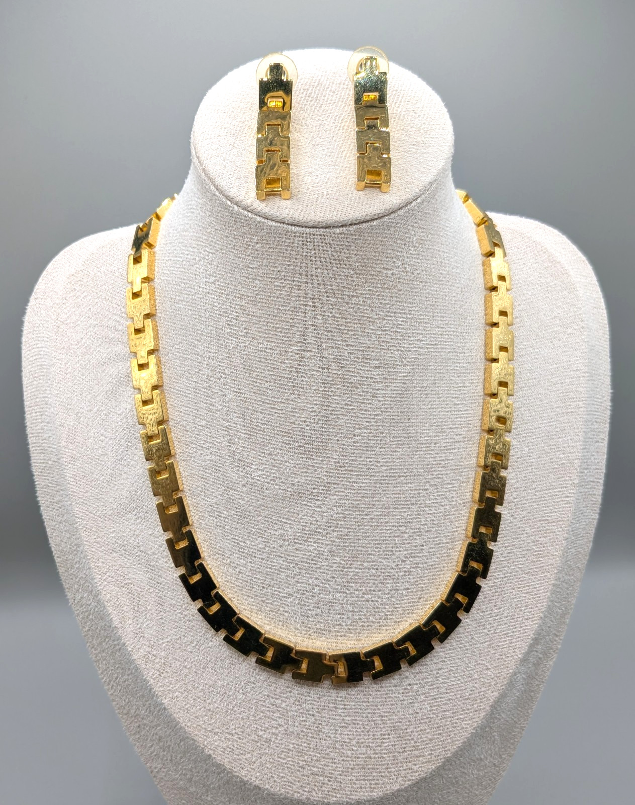 Vtg 80s Chunky Chain H Link Gold Tone Statement Necklace Pierced Earrings Set